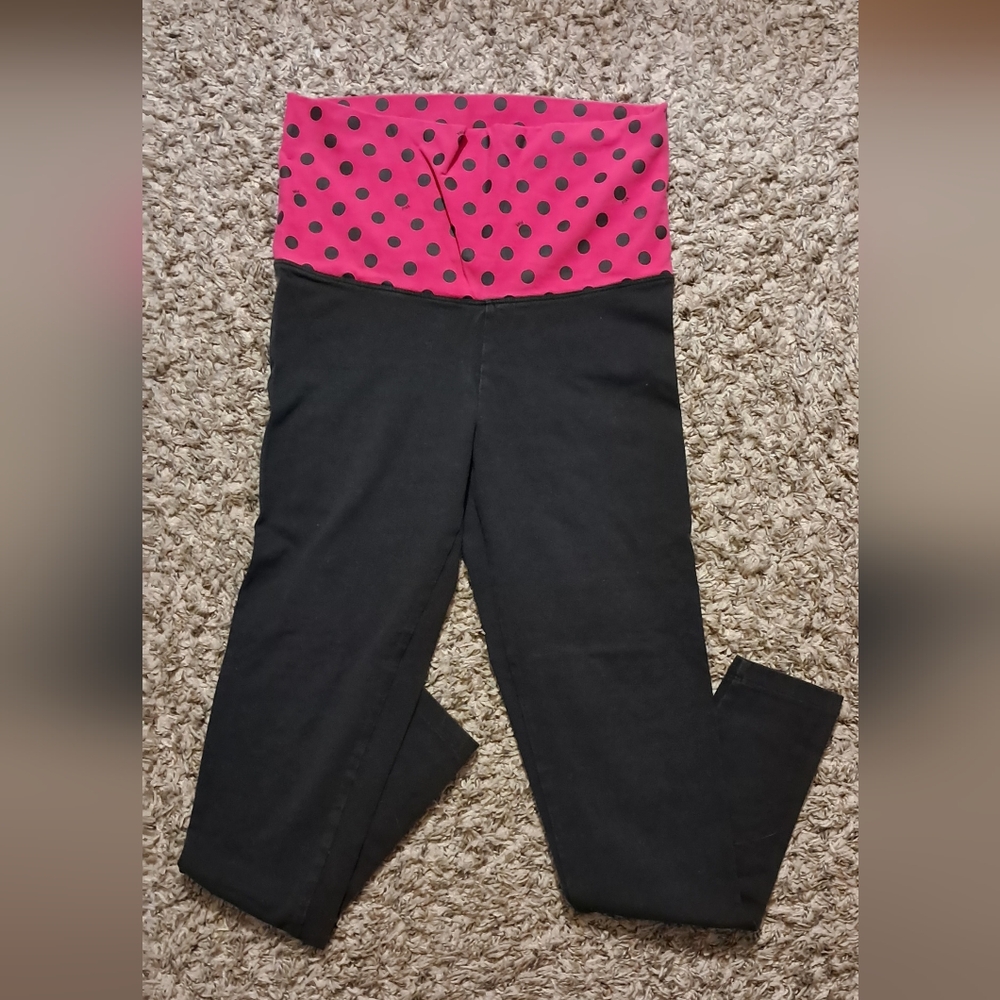 Victoria's Secret Pink. Black and HOT Pink Polka Dot Yoga Leggings